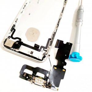 iPhone7 ライトニング修理