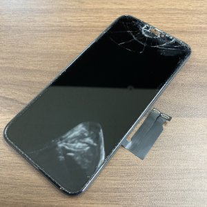 iPhoneXR フロントパネル交換修理