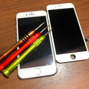 iPhone8 パネル交換