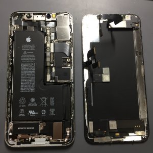 iPhoneXS　バッテリー交換