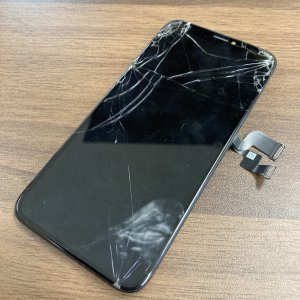 iPhoneXS フロントパネル交換修理
