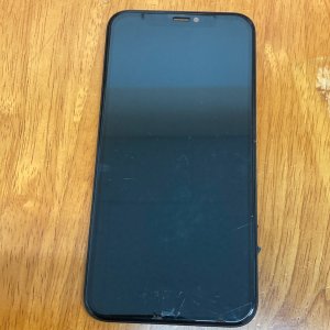 iPhone11 フロントパネル交換