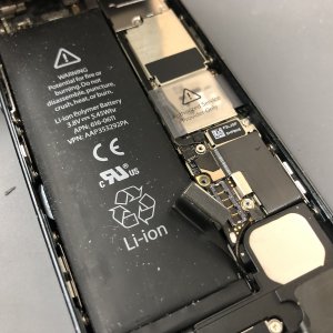 iPhone5　バッテリー交換