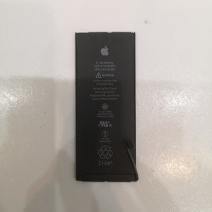 iPhone  8 バッテリー交換