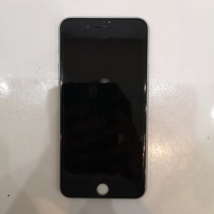 iPhone  8+ パネル修理