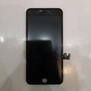 iPhone  8+ パネル交換