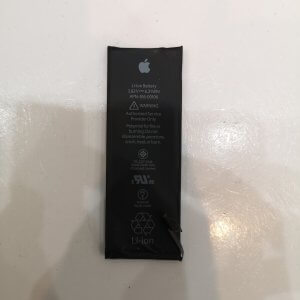 iPhone  SE バッテリー交換