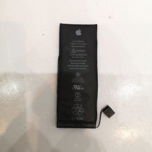 iPhone  SE バッテリー交換