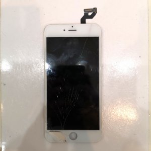 iPhone  6S+  パネル交換