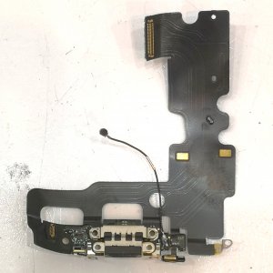 iPhone 7 ライトニング交換