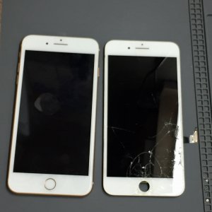iPhone8plus 液晶交換