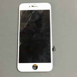 iPhone8 パネル交換