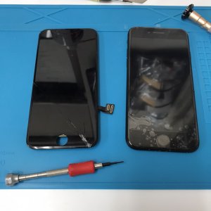 iPhone 7 パネル交換