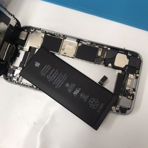 iPhone 6s バッテリー交換