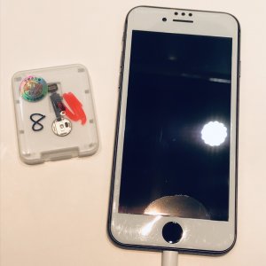iPhone8ホームボタン交換修理