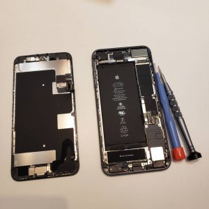 iPhone8 液晶交換修理