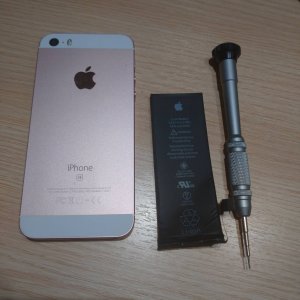 iPhoneSE バッテリー交換修理