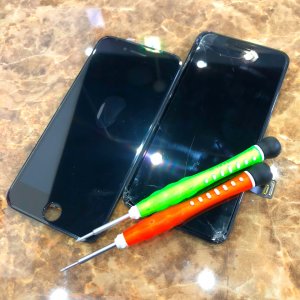 iPhone8 パネル交換 強化ガラス