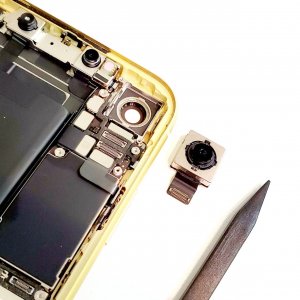 iPhone XR アウトカメラ修理