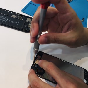 iPhone7液晶交換修理