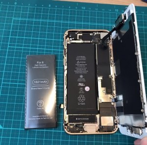 iPhone8 バッテリー交換