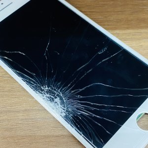 iPhone7 ガラスパネル交換