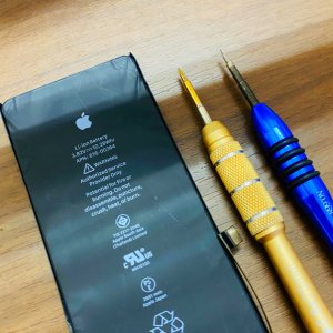 iPhone8 Plus バッテリー交換修理