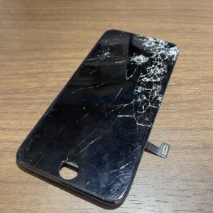 iPhone8 パネル交換修理