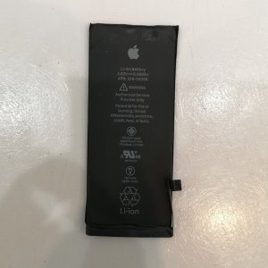 iPhone 8 バッテリー交換