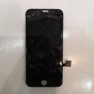 iPhone 8 パネル修理