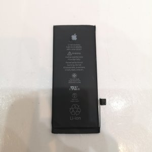 iPhone 8 バッテリー交換