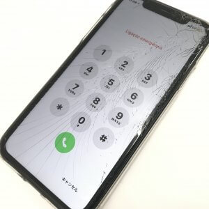 iPhone11 フロントパネル交換