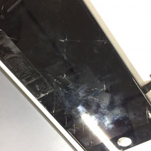 iPhoneSE 第二世代 画面交換
