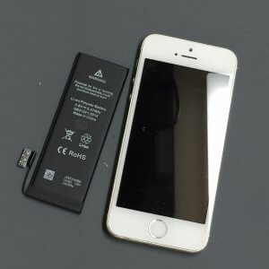 iPhone5S バッテリー交換