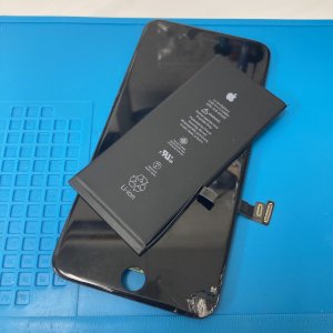 iPhone7Plus フロントパネル交換&バッテリー交換修理