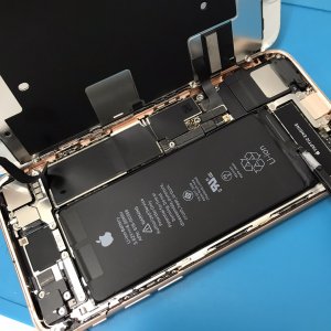 iPhone8 バッテリー交換