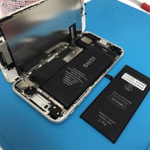 iPhone 6s バッテリー交換