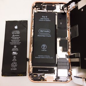 iPhone8 バッテリー交換