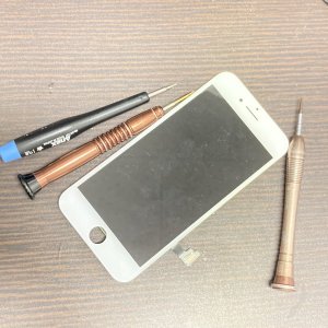 iPhone8 液晶画面交換修理