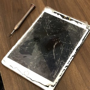 iPad mini3 画面割れ修理
