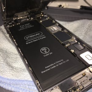iPhone6SPlus　バッテリー交換