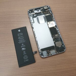 iPhone6s バッテリー交換