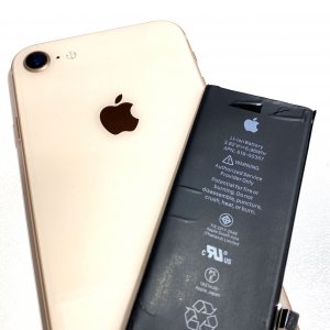 iPhone8バッテリー交換修理
