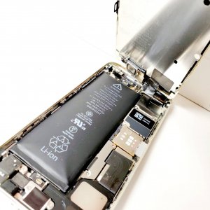 iPhone5S バッテリー交換