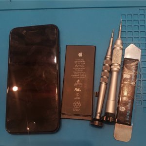 iPhone8バッテリー交換修理