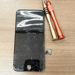 iPhone7 ガラスパネル交換