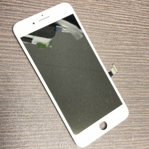iPhone8P　液晶画面交換修理