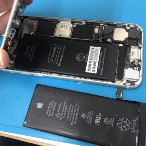 iPhone 6s バッテリー交換