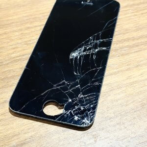 iPhone5c 液晶交換修理