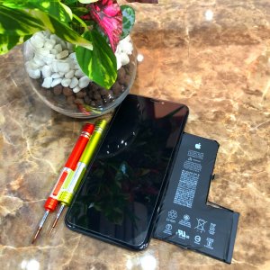 iPhoneXS バッテリー交換